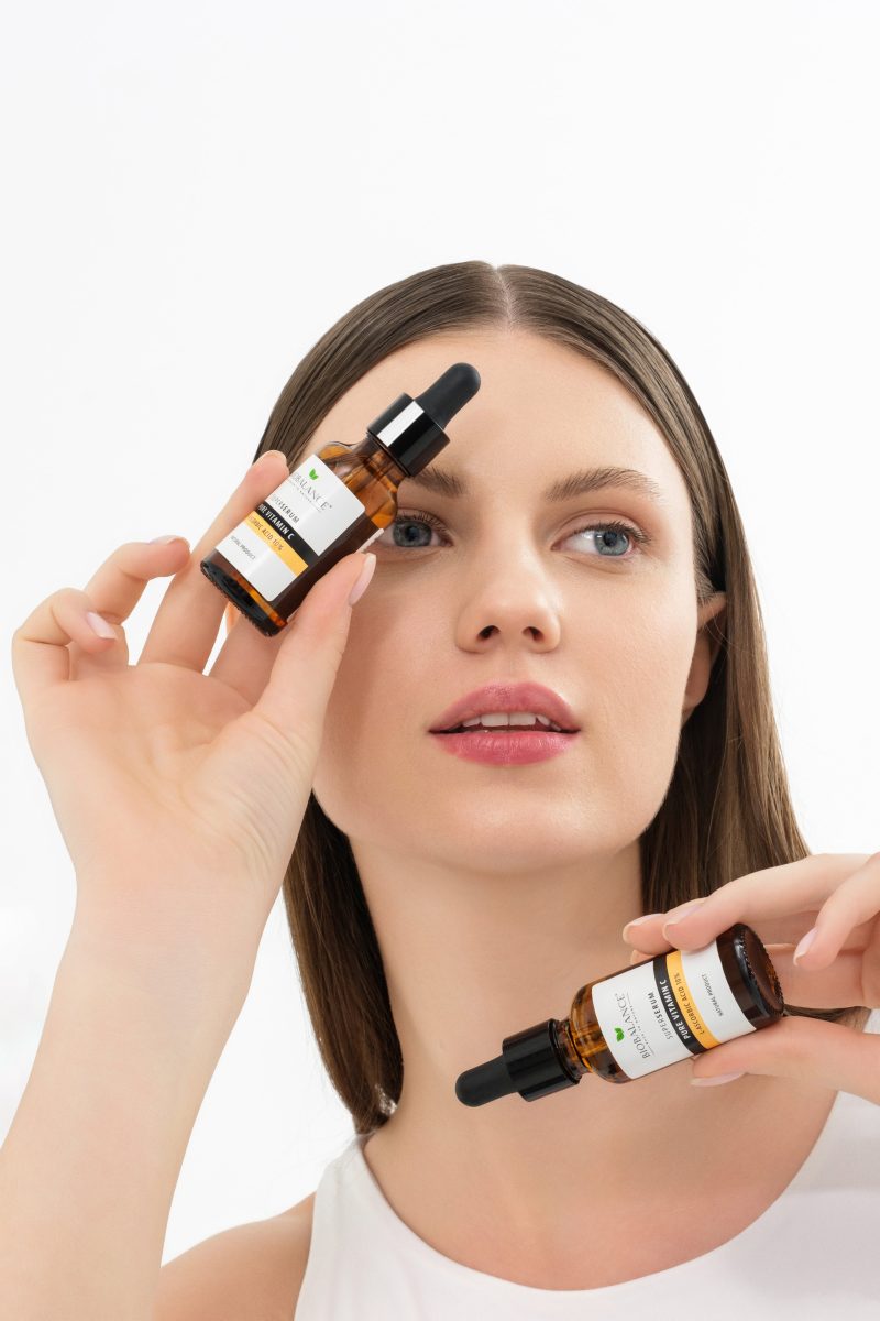 PURE VITAMIN C L-ASCORBIC ACID 10%  SUPER SERUM - Image 3