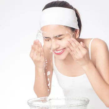 Extra Hydration Soap-Free Wash - Image 3