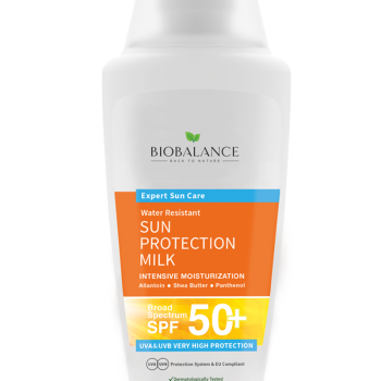 BROAD SPECTRUM TECHNOLOGY Water-Resistant & Very High Protection From UVA&UVB  SUN PROTECTION MILK 50+SPF